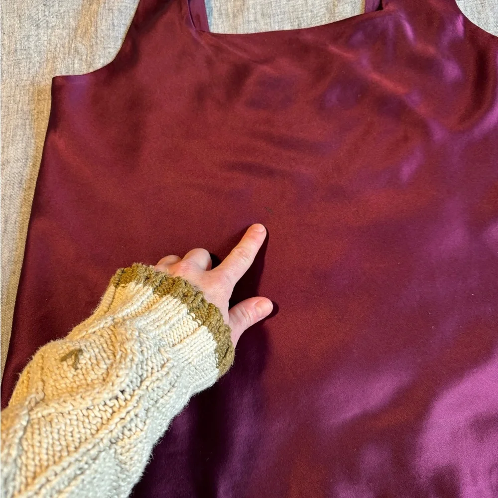 Nordstrom Intimates 100% Silk tank size large burgundy - Picture 7 of 10